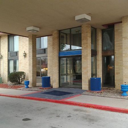 Westmont Inn & Suites Omaha Dış mekan fotoğraf