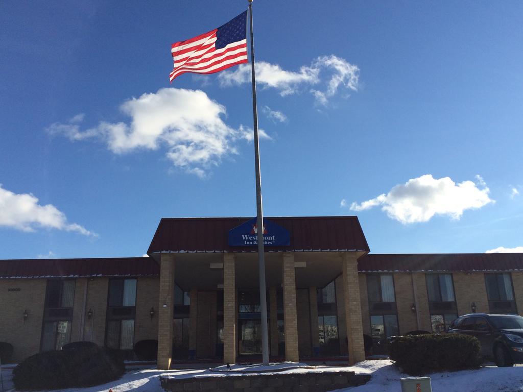 Westmont Inn & Suites Omaha Dış mekan fotoğraf